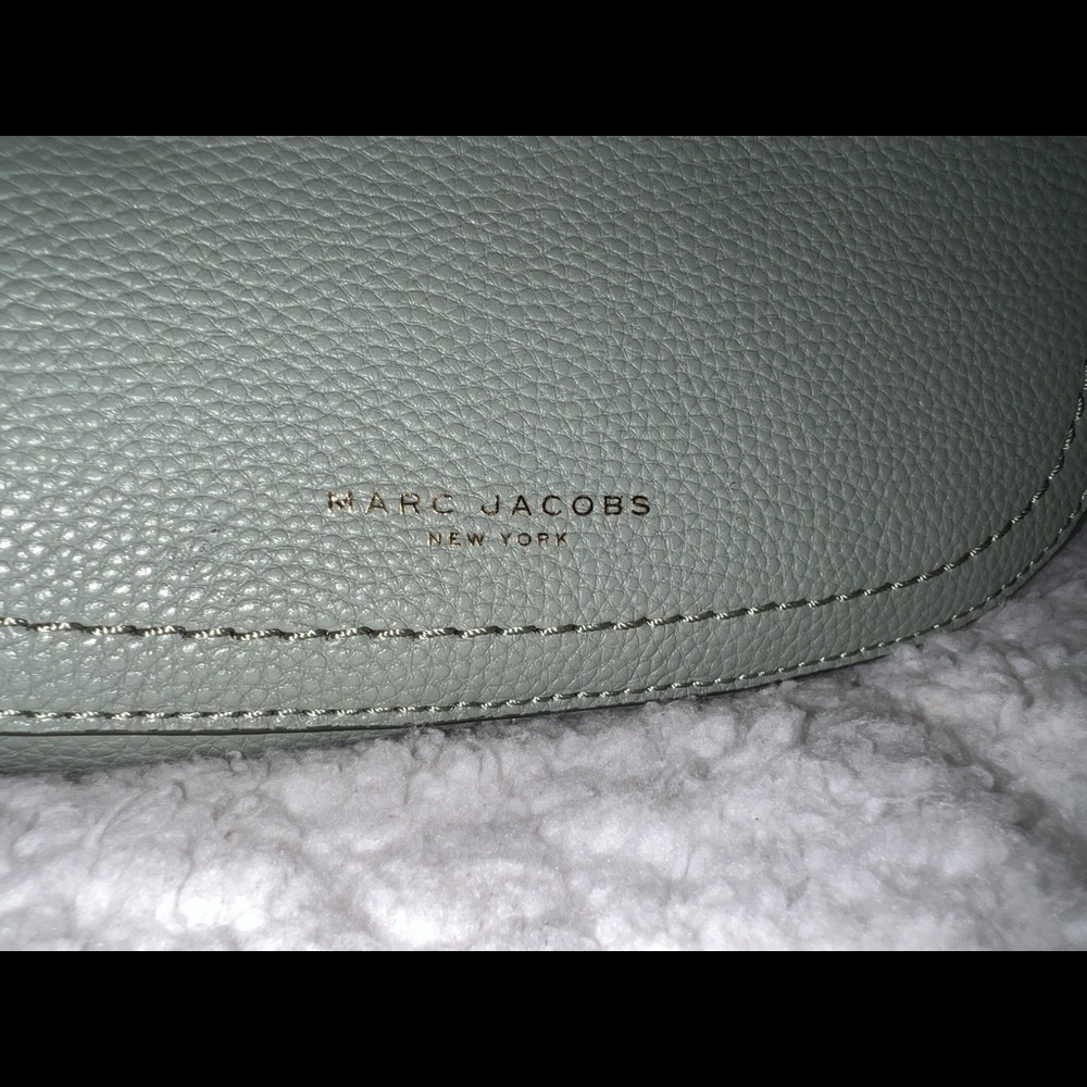 Marc Jacobs cross body